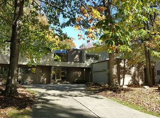 3749 Elder Rd S, West Bloomfield, MI 48324