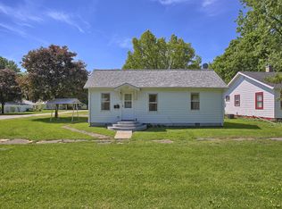 609 E Overton St, Tuscola, IL