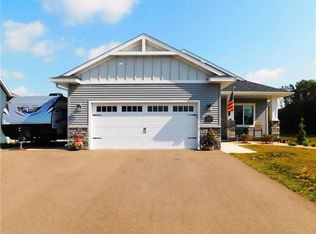5193 Waylon St, Eau Claire, WI 54703