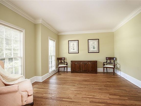 4th image of 3715 Foxmoor Cir