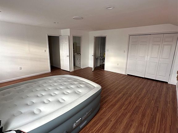 4th image of 13414 159th St Floor 2