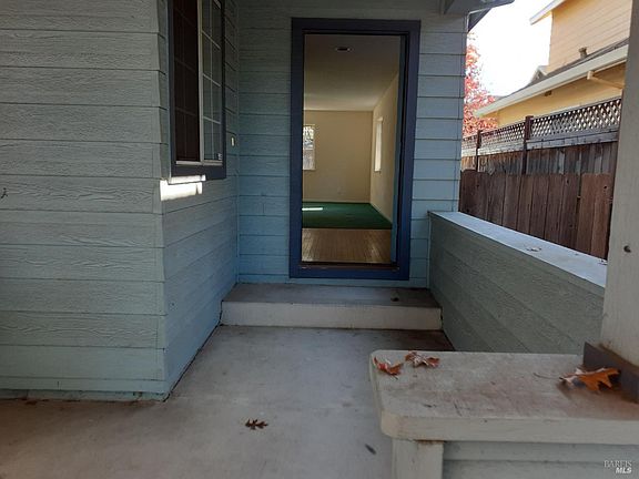 3rd image of 946 Wright Street