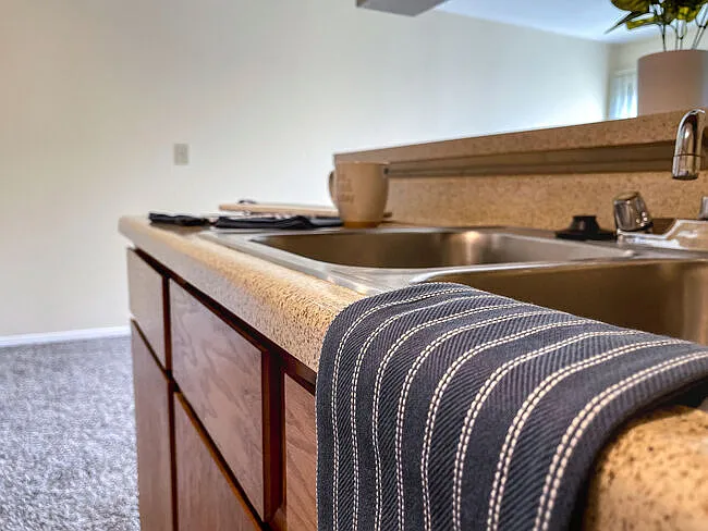 Stonehaven Apartments — Photo 12