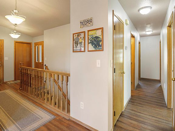 3rd image of 2505 S Pepper Ridge Ave