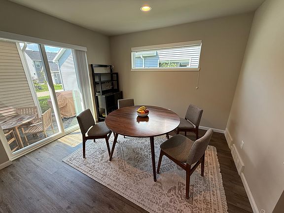 4th image of 1046 Wild Willow Way