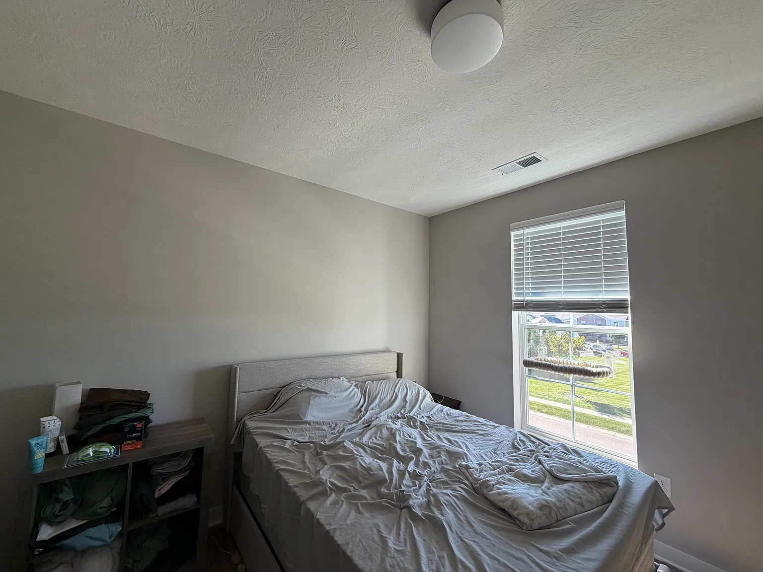 1 bed, $1,300 — Photo 2