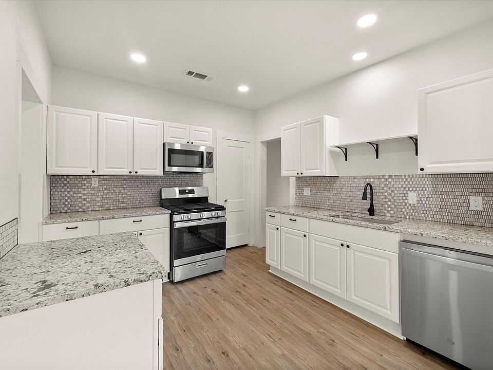 1st image of 1509 Woodlawn Ave