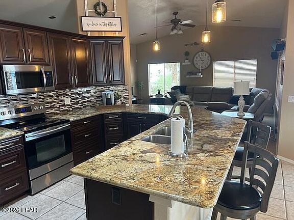 3rd image of 2507 Bayou Ln