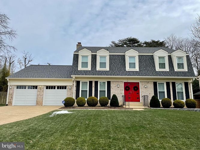1st image of 5901 Benfield Dr
