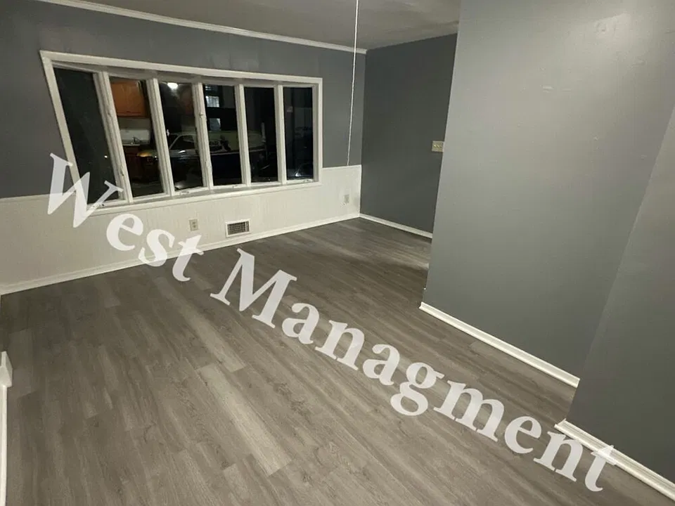 37 Granfield Ave #1A