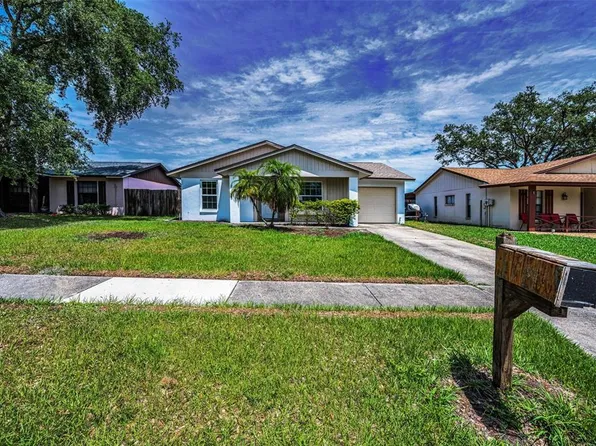 843 Greenfield Dr, Palm Harbor, FL 34684