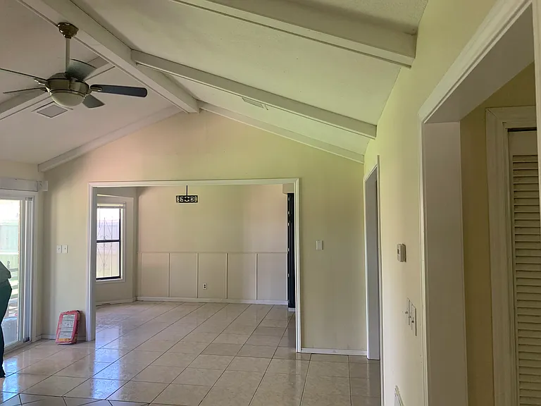 198 Applewood St — Photo 9