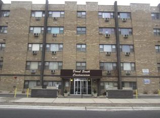 7854 S South Shore Dr APT 314, Chicago, IL 60649