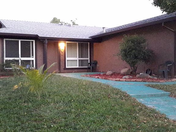 5th image of 3413 Hanks St