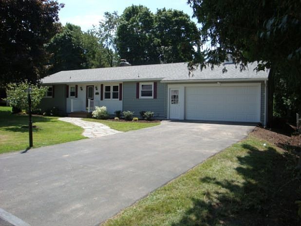 1st image of 8 Kenmont Dr