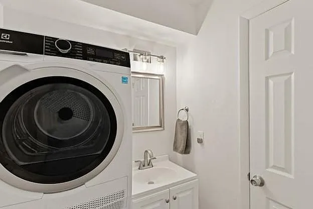 2505 Daybreak Ct #301 — Photo 11