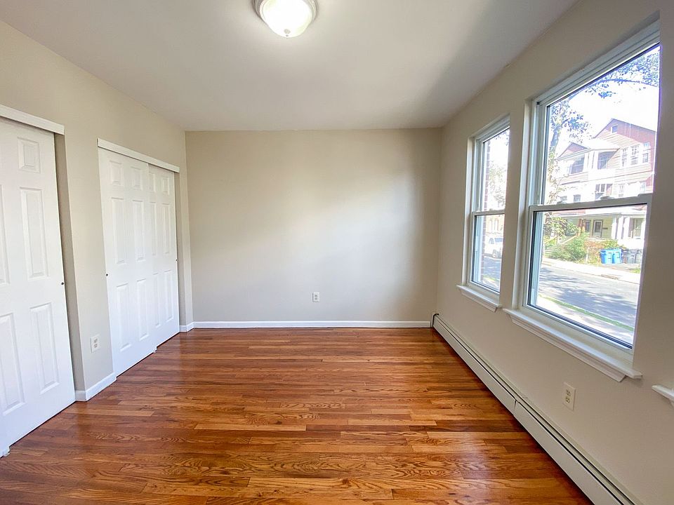 1st image of 15 Dorothy St #15A1