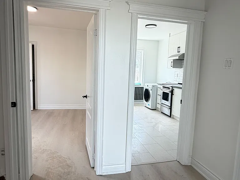 247 Belgravia Ave #2 — Photo 8