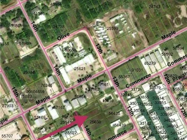 208 S 14th St, Pt O Connor, TX 77982