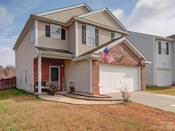 7420 Loyalist St, Charlotte, NC 28216