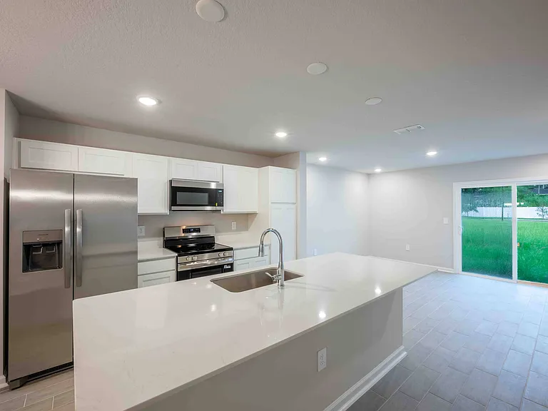 850 Hartshill Pl — Photo 8