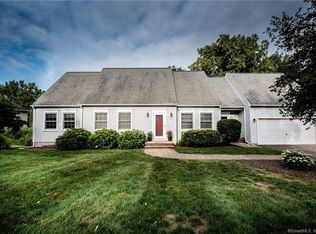 137 Meadowood Dr, Middletown, CT 06457