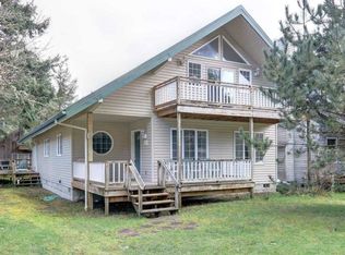 515 N Larch St, Cannon Beach, OR