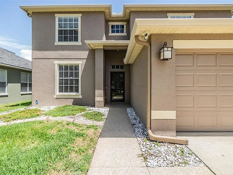 8219 Canterbury Lake Blvd — Photo 2