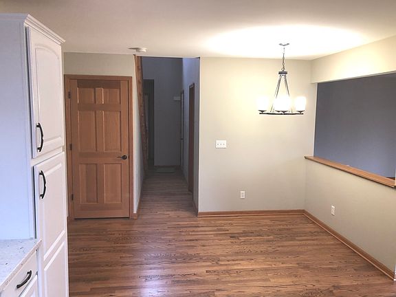 5th image of 39W600 Schoolhouse Ln