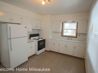 1933 S 72nd St, Milwaukee, WI 53219