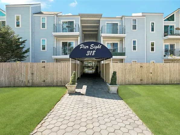 318 Lake Marina Ave APT 111, New Orleans, LA 70124