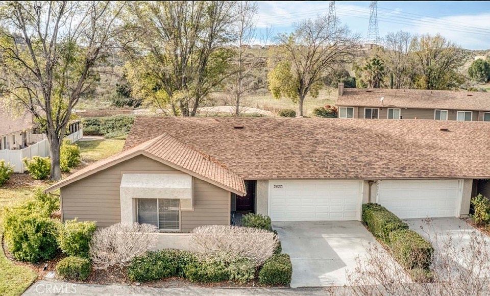 1st image of 26271 Rainbow Glen Dr