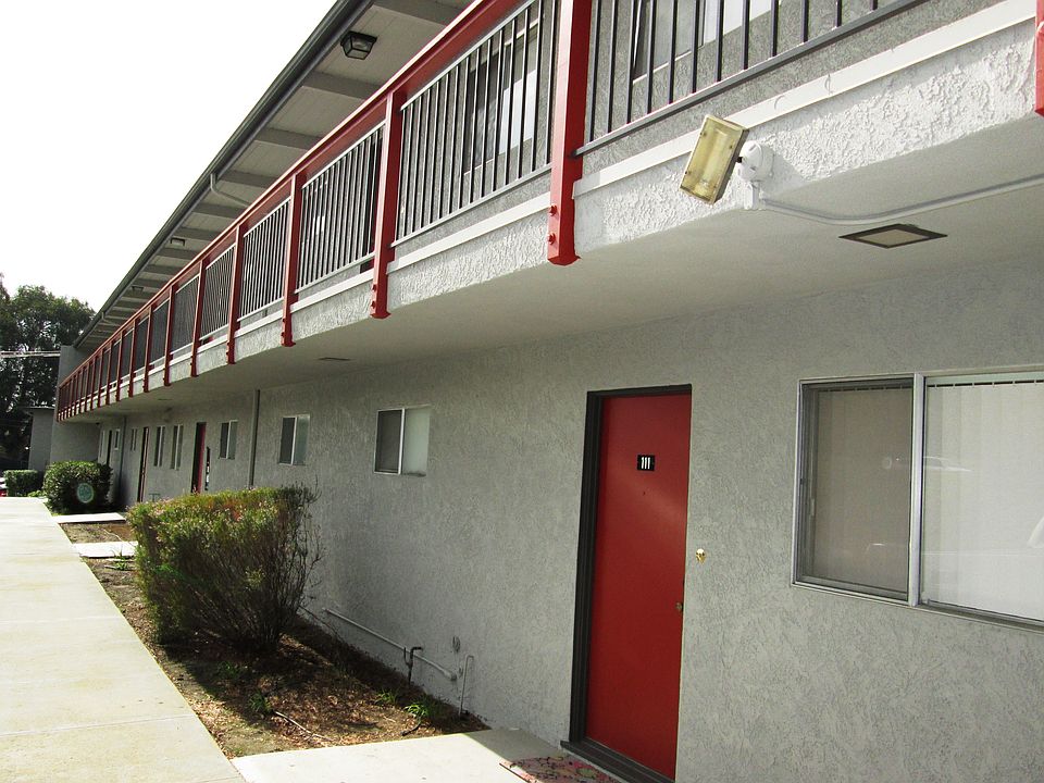 1st image of 555 Westmont Ave APT 143