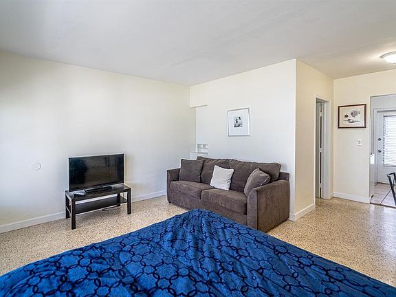 2nd image of 7746 Carlyle Ave Unit 3-7746A-3