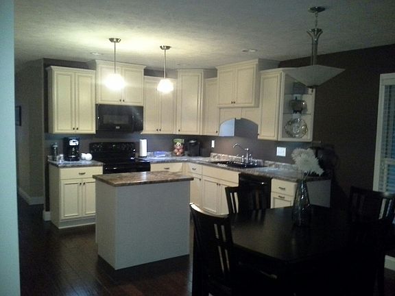 Open kitchen/living floorplan