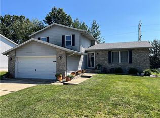 1555 W Highland Pl, Decatur, IL 62526