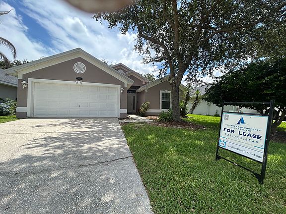 3rd image of 2891 Stratford Pointe Dr