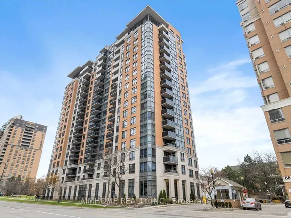 880 Grandview Way Unit 1302, Toronto, ON M2N 7B2