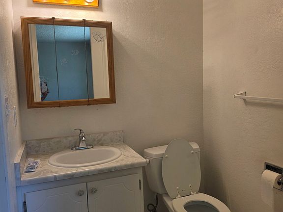 4th image of 504 Sandstone Dr