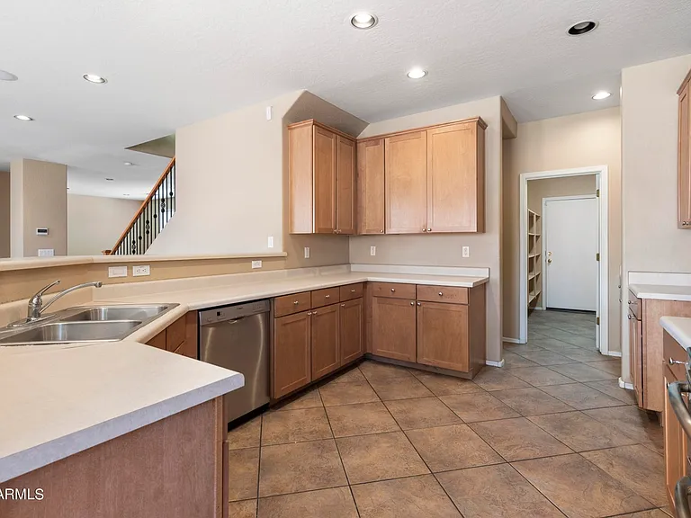 18466 W Westfall Way — Photo 7