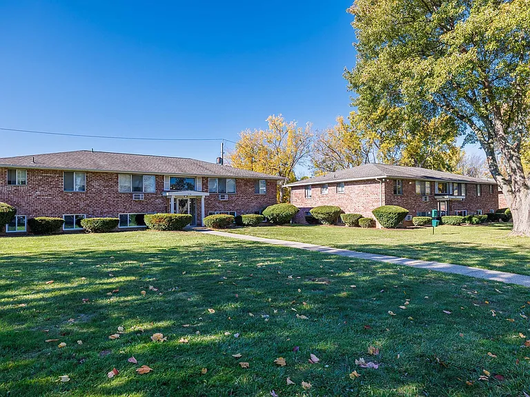 North Dohr Apartments — Photo 10
