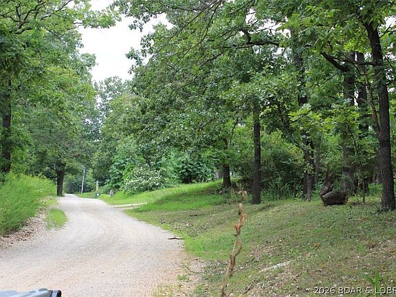 3rd image of 346 Blackberry Rd
