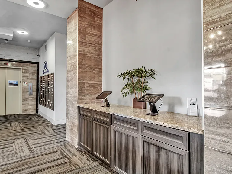 Crescendo Loft Apartments — Photo 49