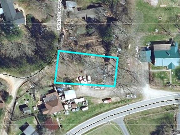 2nd image of 451 Onteora Blvd