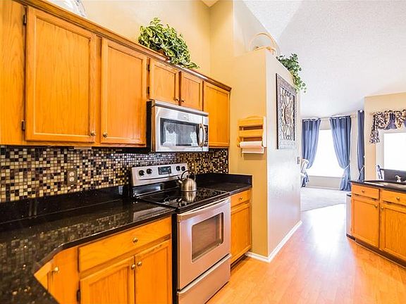 5th image of 1024 Oceanbreeze Ct