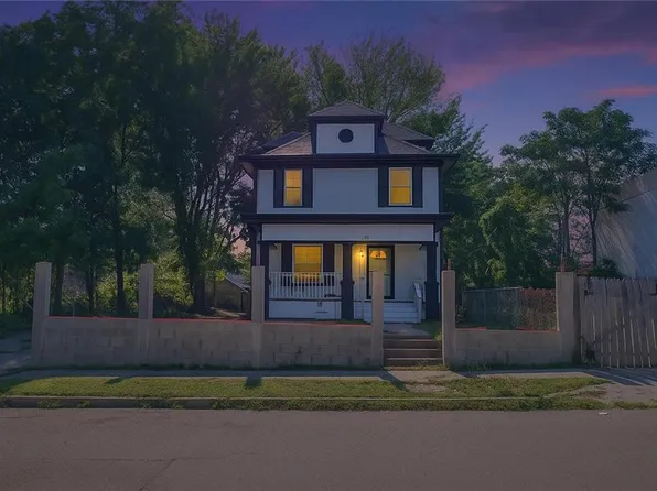 2406 Kensington Ave, Kansas City, MO 64127