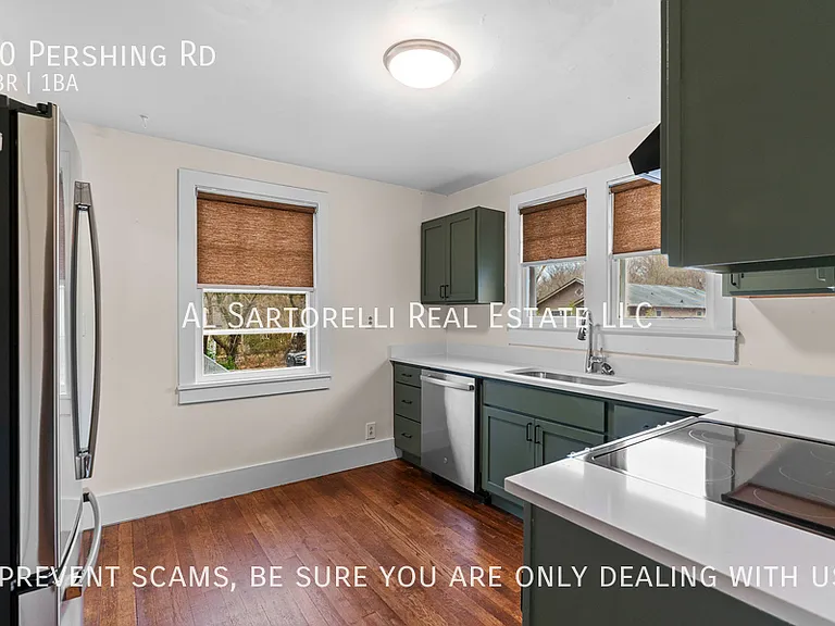 90 Pershing Rd — Photo 8
