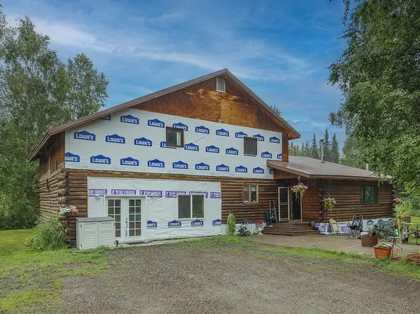 470 Sternwheeler Dr, North Pole, AK 99705