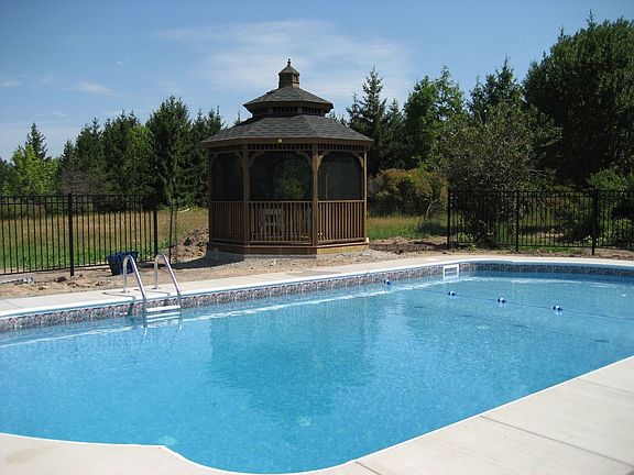 18X36 Pool w/Gazebo