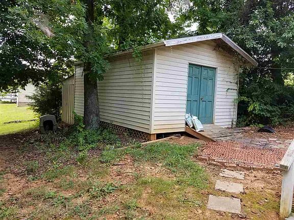 5th image of 1105 Mount Vista Dr